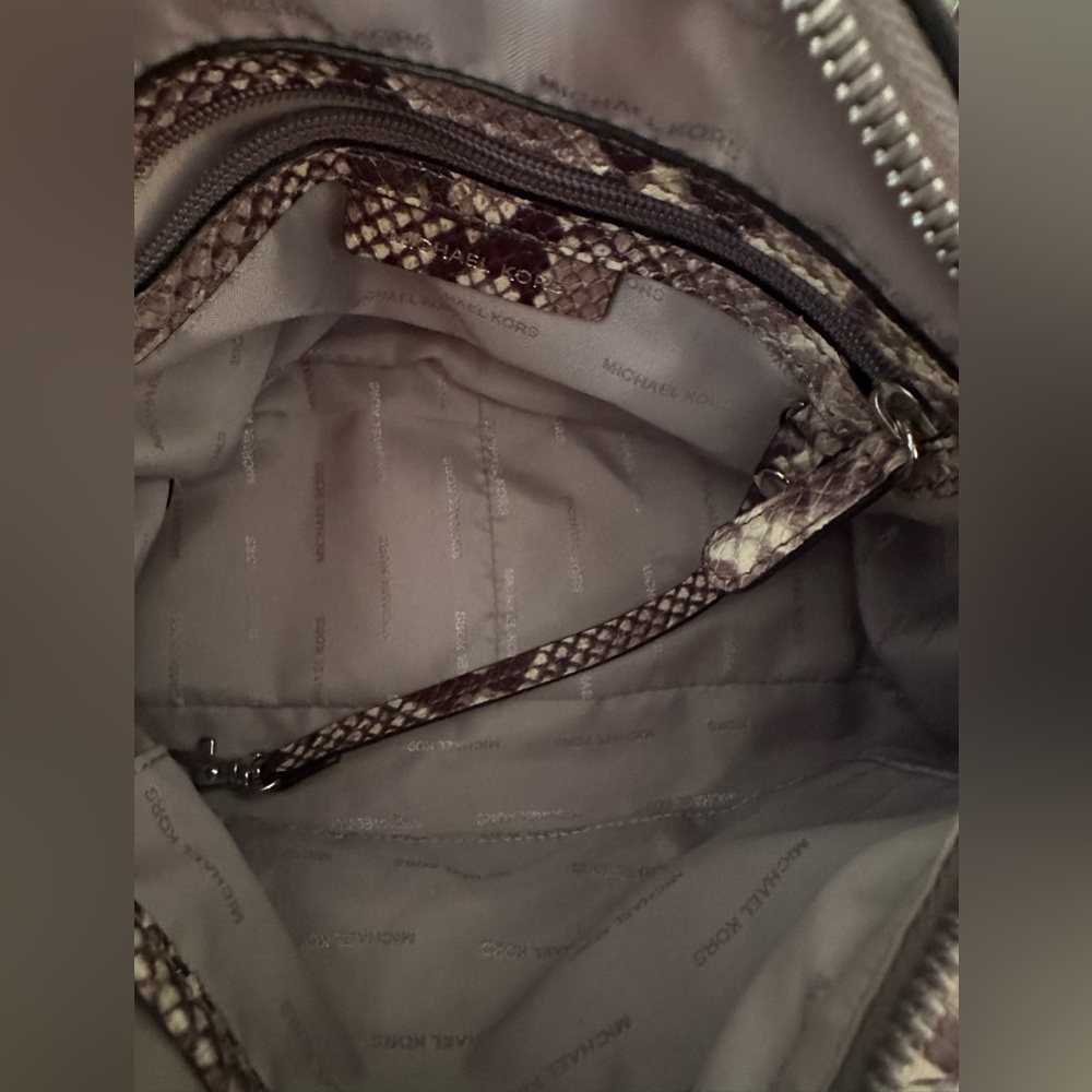 Michael Kors Snake Print Shoulder Bag with Matching wristlet/wallet - Picture 12 of 16